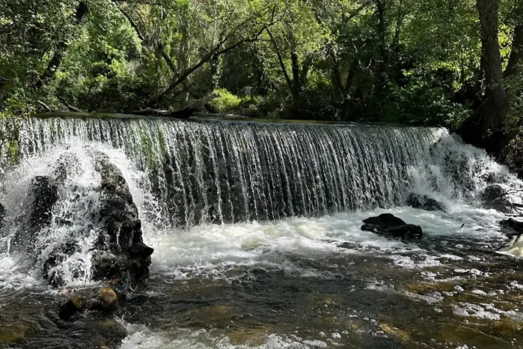 cascada Becerra