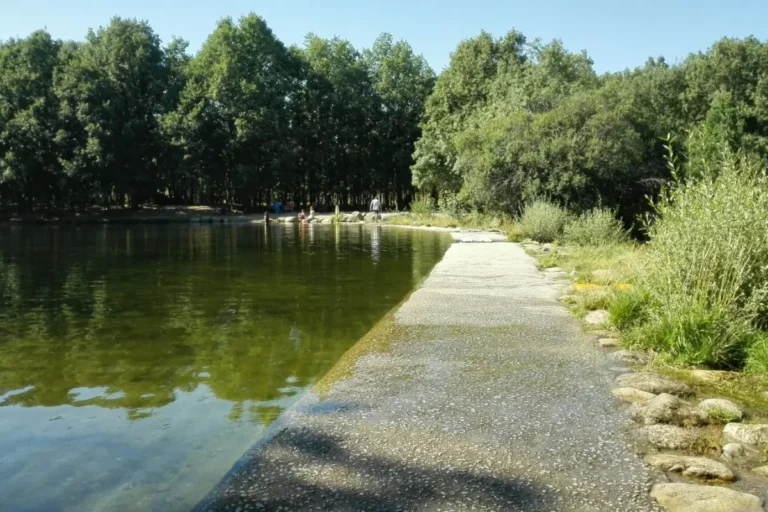 pueblos de Madrid con piscinas naturales