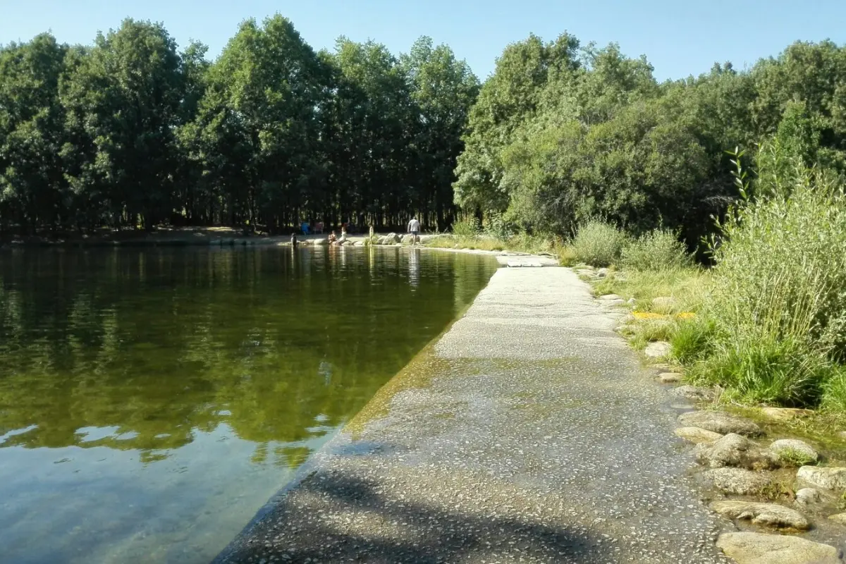 pueblos de Madrid con piscinas naturales