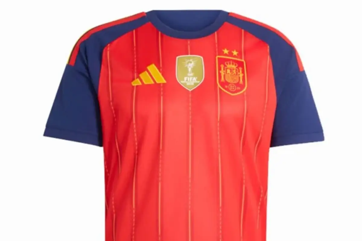 camiseta de España con dos estrellas