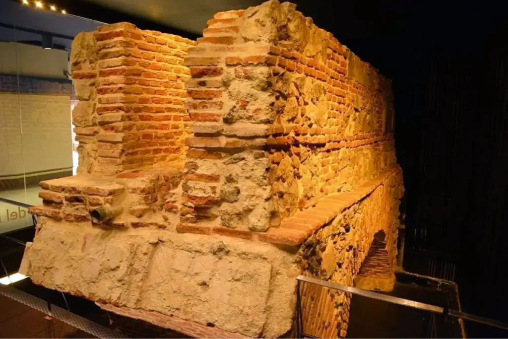 Los Caños del Peral